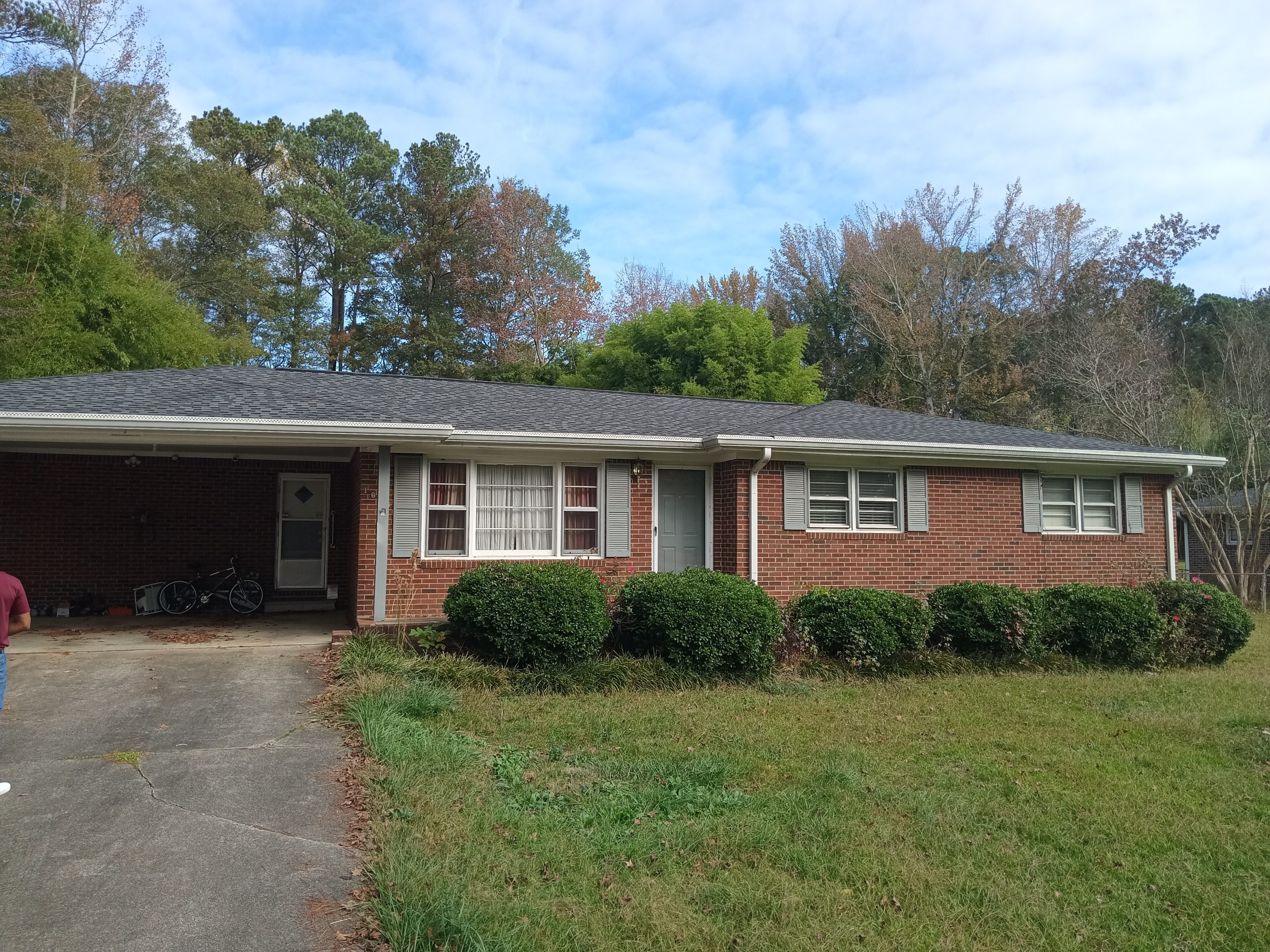 POH Group LLC purchased this Milstead GA home for cash in as-is condition. As a trusted Milstead GA cash home buyer and Rockdale County’s reliable cash home buyer, we buy houses in any situation—foreclosure, inherited properties, and homes needing major repairs. Sell your house fast in Milstead GA with POH Group, the top-rated home buyers in Rockdale County.