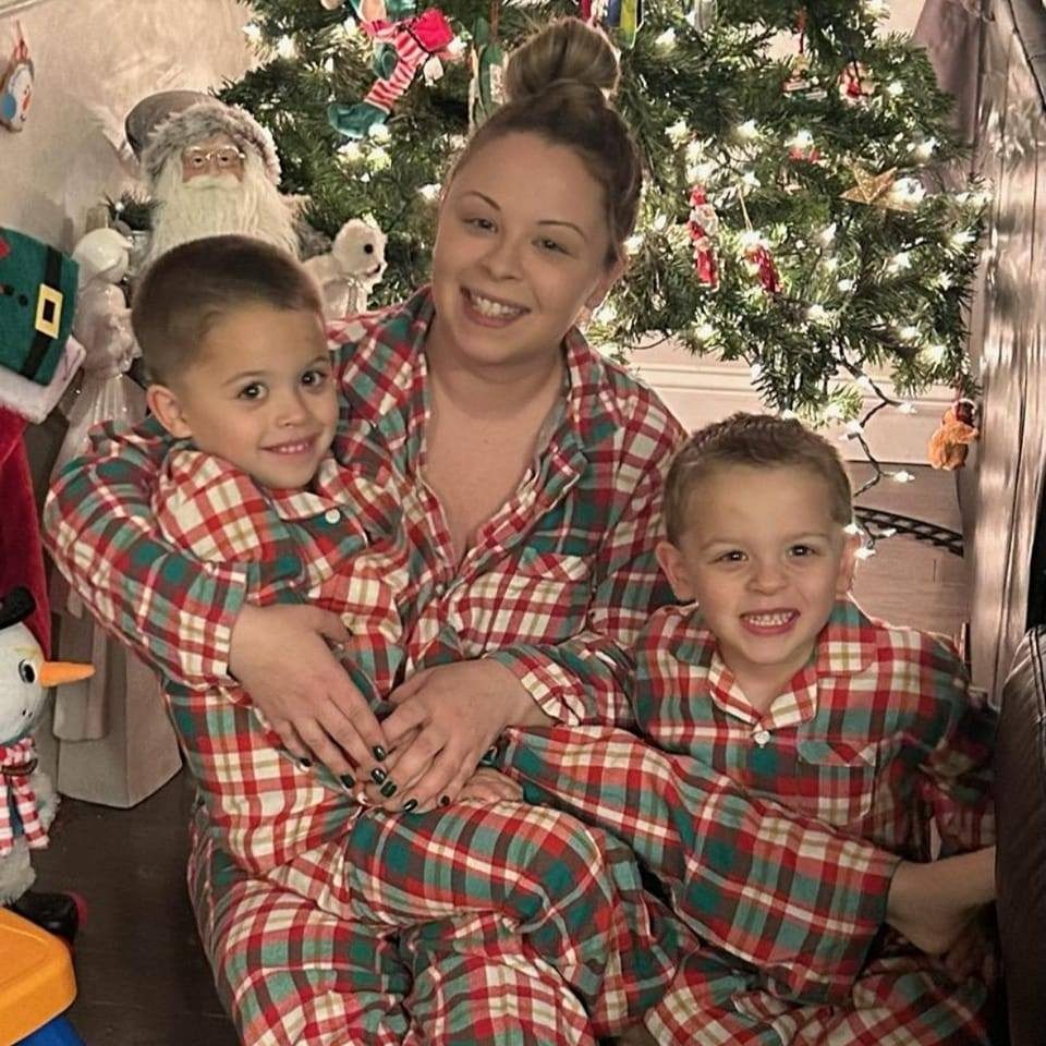 A homeowner shared their experience after selling their family property fast in Vinings GA without needing a realtor or paying commissions. POH Group LLC, a trusted Cobb County homebuyer, made the sale quick and hassle-free. "We Buy Houses in Vinings GA" ensured a smooth, stress-free process from start to finish.